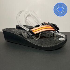 Womens MAGGIEZ Crystal Flower Accented Flip Flop Sandals / Size 9